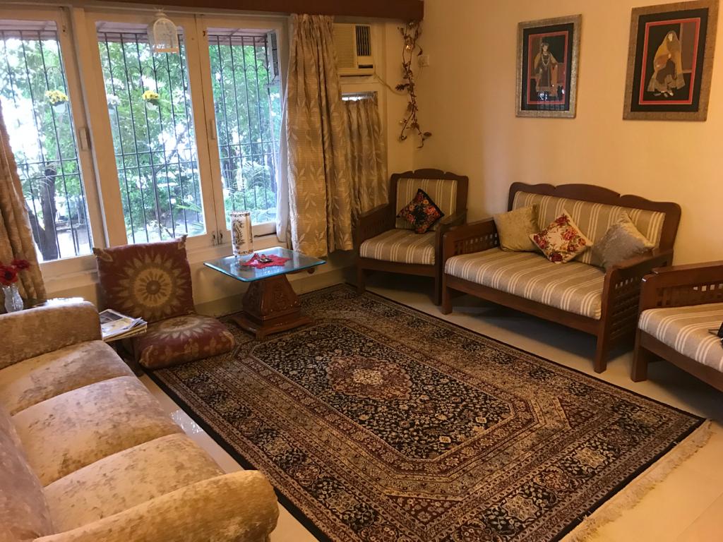 1 BHK Semi Furnished in Maker Tower J , Cuffe Parade